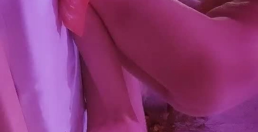 【莞式水疗馆】,嫖娼需谨慎,小姐上钟加直播,盈利新模式,经典水床,莞式服务让人飘飘欲仙