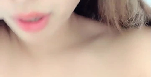 2022.2.4,【后入的小姐姐】,全网第一电动美臀,这高频率抽插哪个男人扛得住???舌头超灵活,最佳性爱小骚货