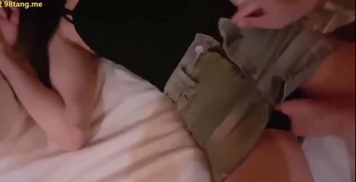 SWAG极品大学嫩妹FeiFei被前任胁迫猛肏口爆/Remi大学女家教答题错误时的独特惩戒等