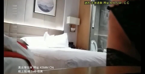 四个顶级颜值学生妹反差婊大尺度啪啪自拍流出，一个个的平日里都是害羞的乖乖女，和男友到了床上，就变成荡妇淫娃