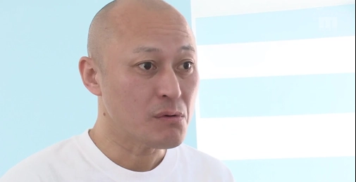 肩こりを軽減させるおっぱいストレッチで性感刺激マッサージ イヤと言えない無口な女子大生を狙うパーソナルトレーナー 水卜さくら 