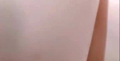 逼逼好紧哦宝宝,再深一点吗,舌头伸出来 可爱女友:好痒啊插深一点,等一会你射我嘴里!